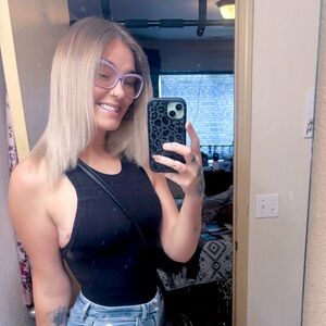 Meet your Posher, Taylor